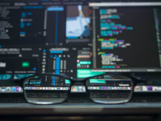Lignes de codes informatiques